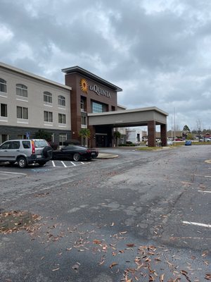 La Quinta Inn & Suites by Wyndham Columbus North