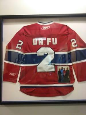 Impressive! My doctor's collegues' jersey. Wonder if my doctor has one, too. (Go, Dr. Freddie Fu!)