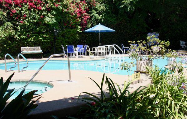 We keep the pool and spa heated year-round at The Oaks of Pasadena. It's a great location for pool parties and water aerobics classes!