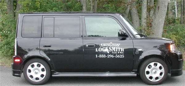 Abington Locksmith - Servicing the South Shore
 since 1989.  Fast & Friendly service is just a phone
 call away.  See abingtonlocksmiths.com