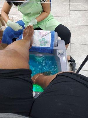 Pedi time