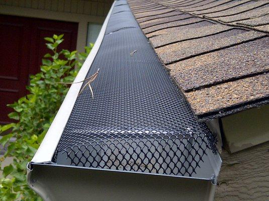 A beautiful install of In The Gutter's Pro Gutter Guard.  This powder coated gutter screen is made for medium to heavy debris loads.