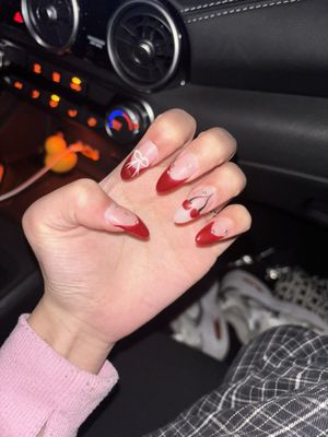 nails