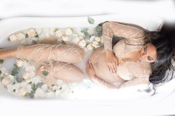 Delicate Milk Bath Maternity