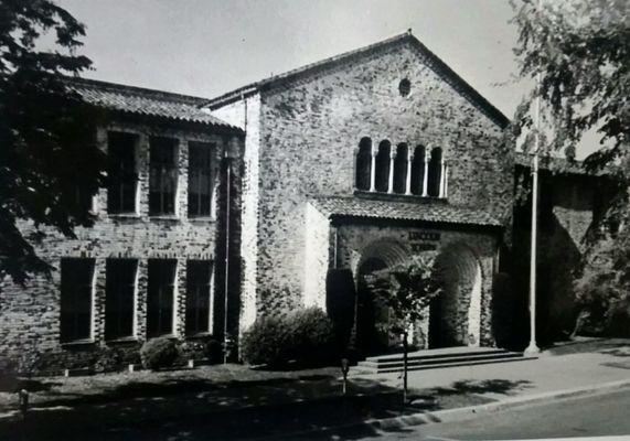 Lincoln School Entrance on P Street