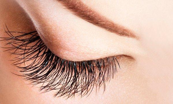 Eyelashes extensions