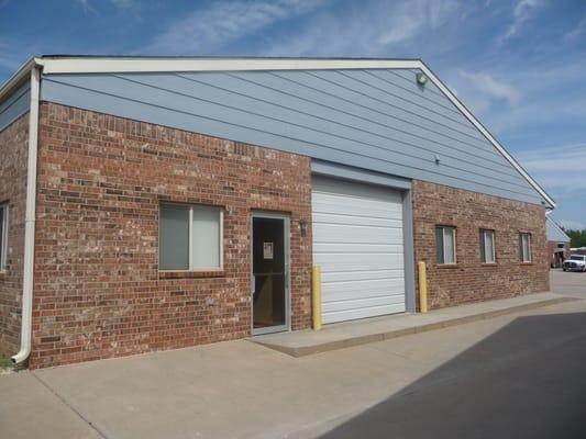 FOR LEASE: 3963 N. Woodlawn #3