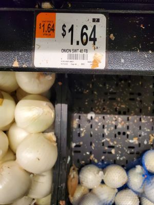 White onions lower price