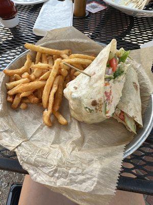 Veggie wrap with fries