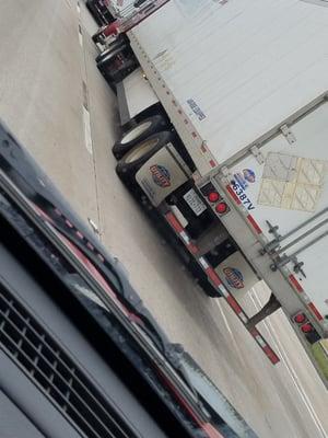 These trucks cut me off and ran me off the highway for 1/2 mile on the way to Burleson Texas. They must not have the 65mph govenor.