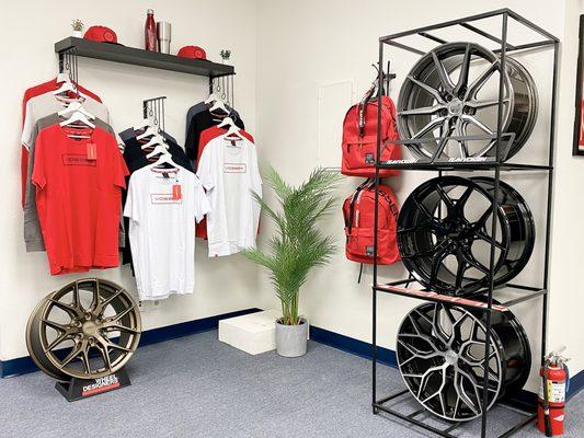 VOSSEN WHEELS APAREL AND DISPLAYS - WHEEL DESIGNERS