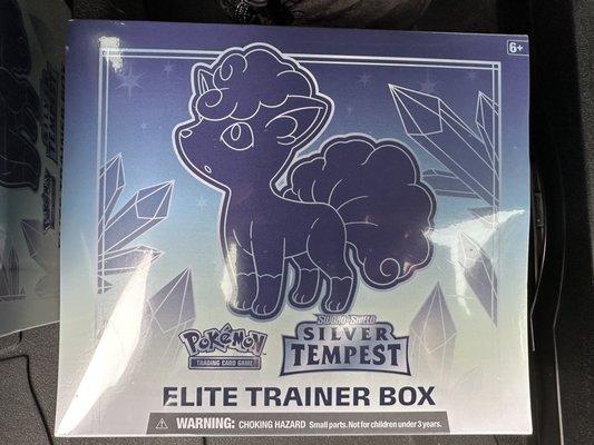 Silver Tempest ETB in the house!