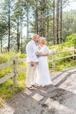 Couple at Heceta Head Lighthouse