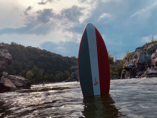 Drop Tail (vertical) on a EarthRiver SUP V3 at the Maryland Chute