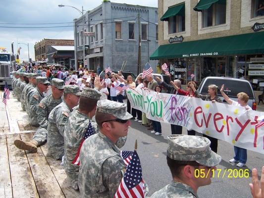 welcome home natl guard from iraq