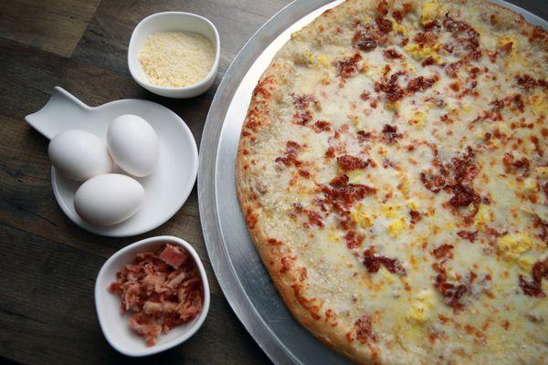 Famous Breakfast Pizza