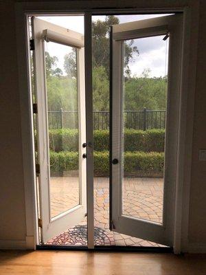 VistaView Retractable Screen Door