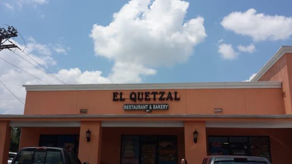 El Quetzal Bakery