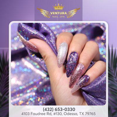 Our dazzling purple glitter gel polish transforms your nails into miniature disco balls!