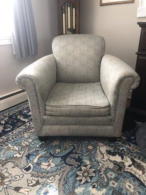 Nothing wrong with this chair . Just want it a navy blue color . And the seat cushion needs to be replaced . Can it be dyed , or reupolsterd