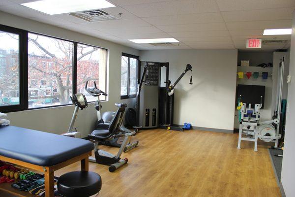 Clinic gym features state-of-the-art cable column, leg press, stationary bikes and many other useful tools to help improve your mobility.