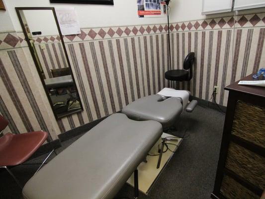 Chiropractic adjustment table