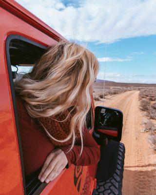 Getting all of the views on the Big Orange Jeeps Tour. Photos by @prettyliltraveler