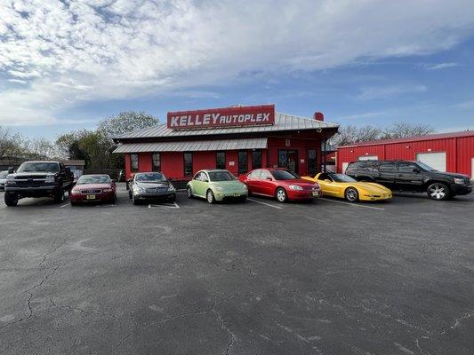 Killer Kars at Kelley Autoplex. 

Cars for ALL. 

Great * Good * Bad * Credit *