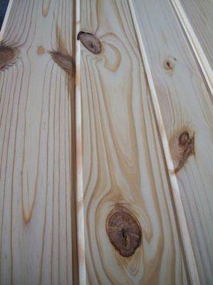 Knotty Pine V-Groove for walls and ceilings