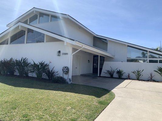 Offer Accepted on this Beautiful Mid-century Modern home. Congrats to our fantastic buyers!