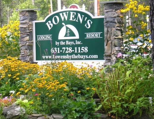 Bowen's by the Bays