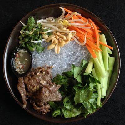 Bun Bo Xao (Vietnamese Lemongrass Beef Noodle Salad)