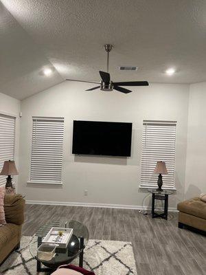 Mounted Tv and Ceiling Fan