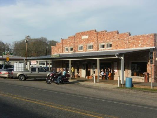 Moore's Store in Ben Wheeler