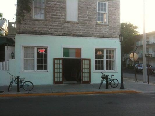 Bogart's exterior 900 Duval St.