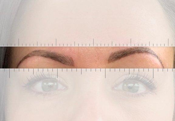 Uneven microblading by Peyton Vaughn @pmubypeyton of Studio G Aesthetics in Irmo SC