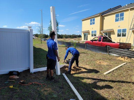 WHITE VINYL FENCE INSTALL