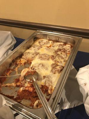 Chicken Parmigiana Bella Marri's Italian Catering at you're services! Give me a call (714) 227-4011 #birthdaypartys #anaheim #italianfood