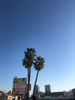 Street sign doesn't have the name