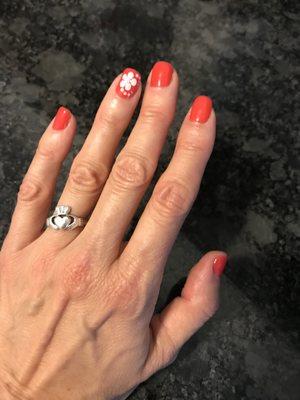 Beautiful nail art and perfect manicure that lasts