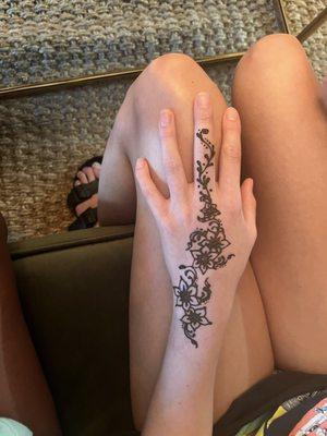 Picture of other granddaughter's hennas!!