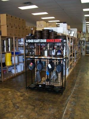 LoneStar Restaurant Supply sells Vollrath and Lodge pans, coffee machines, and cafe equipment.