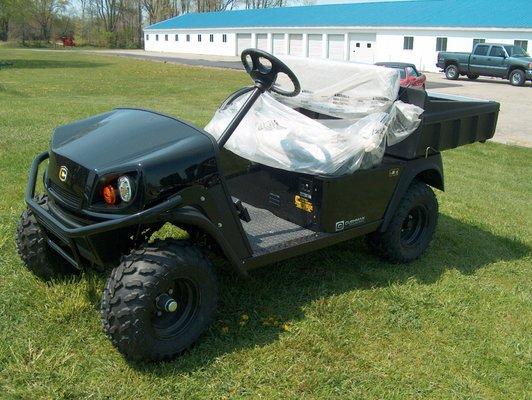 New Cushman Hauler 800X With Dump Box