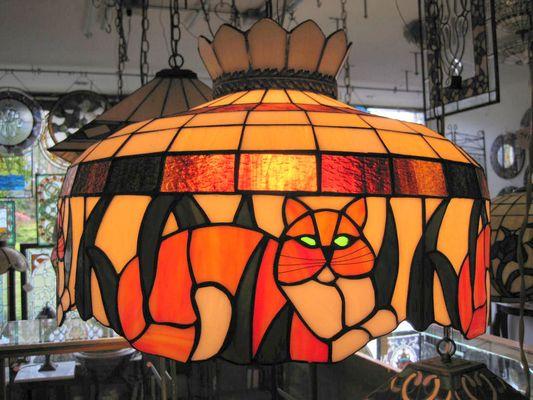 Do you love cats- we make your lamp