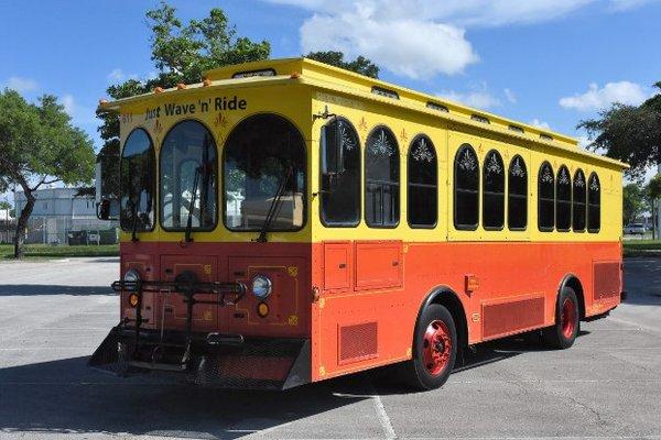 2006 Trolley Freightliner Supreme