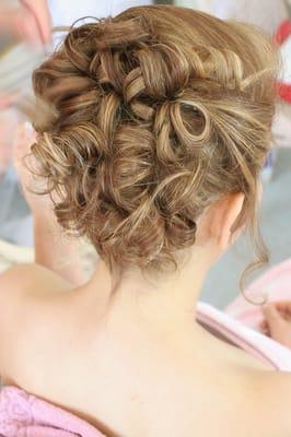 Bridal Hair & Makeup -- EnchantingBrides.COM