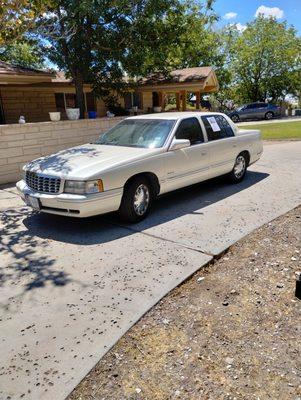 1997 Cadillac . Paintless dent removal (PDR) Platinum exterior detail.