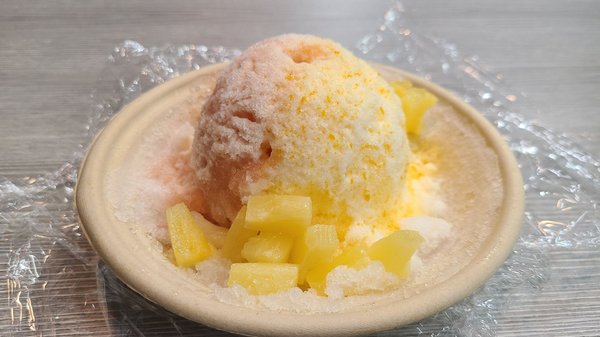 Hawaiian Dream Shaved Ice was delicious