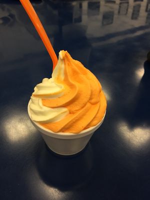 Vanilla / Oranger Swirl Custard