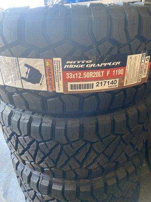 33x12.50/20 Nitto Ridge Grappler